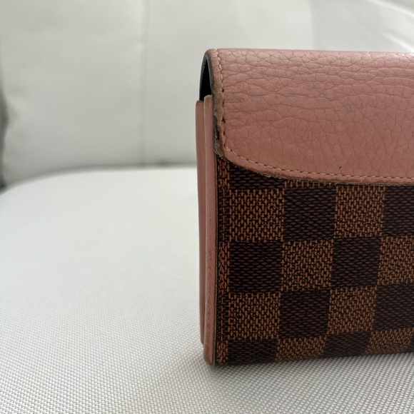 Louis Vuitton Normandy Emilie Wallet - Picture 9 of 10